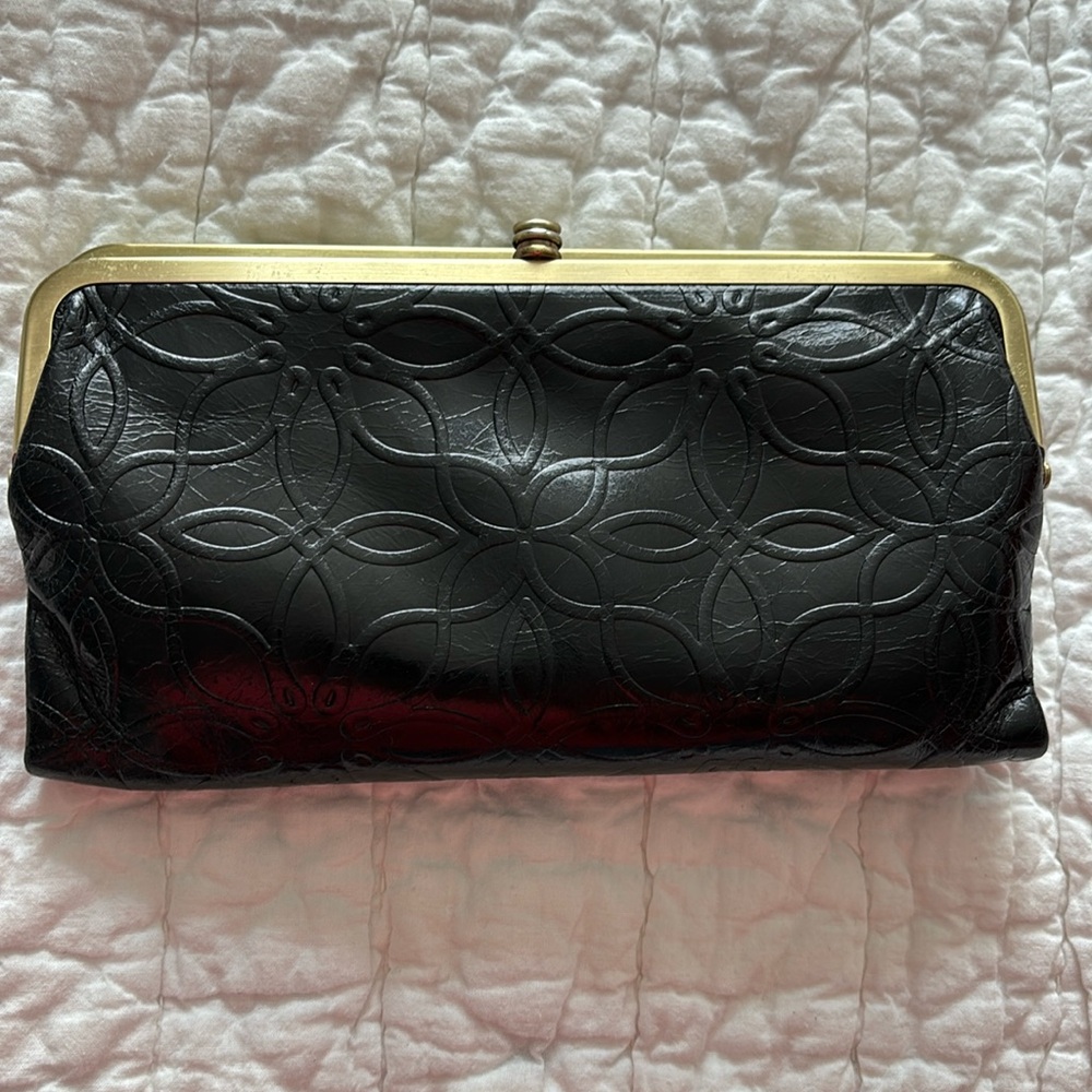 ✨Hobo ✨ Lauren Floral Embossed Clutch Wallet